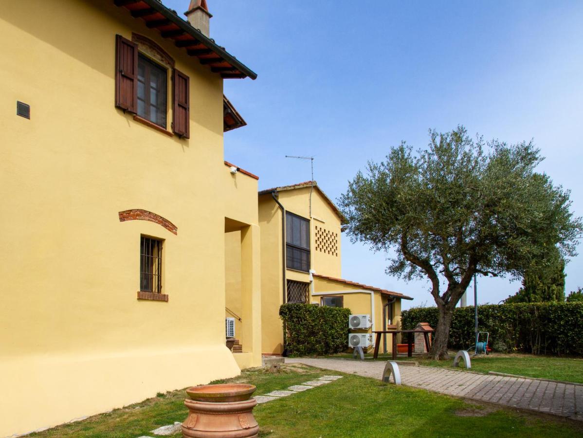 Montevecchio Apartments Montopoli in Val d'Arno Luaran gambar